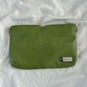 Chloé Green Leather Wristlet Clutch / Pouch
